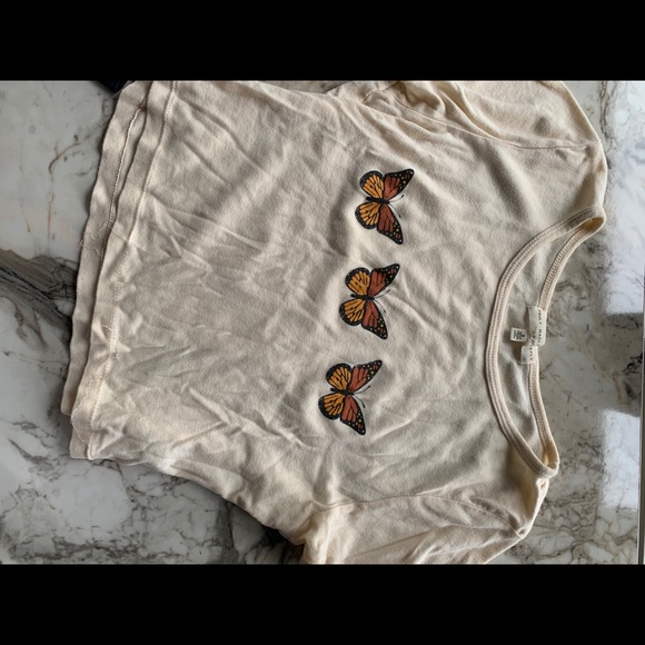 Butterfly crop top - Picture 3 of 5